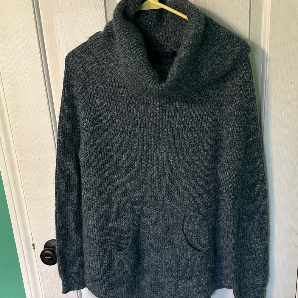 0017 Preswick & Moore Dark Gray Cowl Neck Sweater‎ womens size large